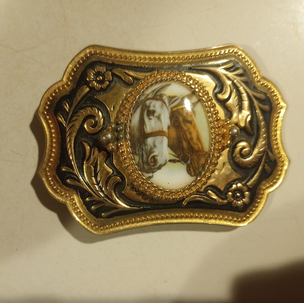 Belt buckle